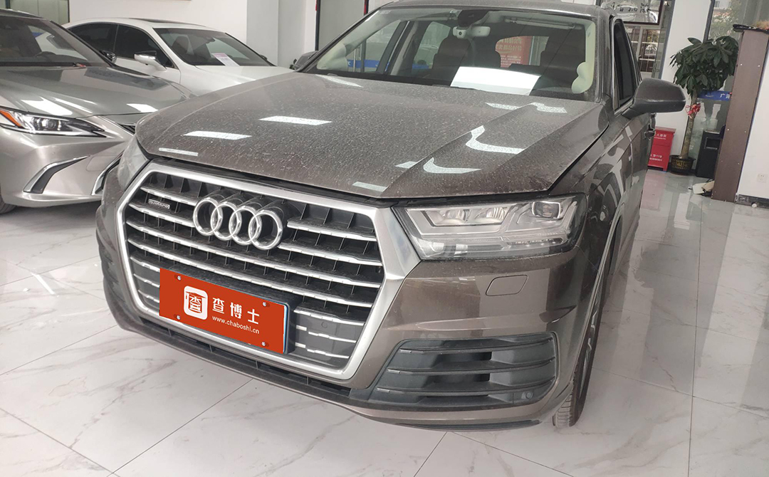 二手奥迪Q7,越野不泡水,还敢说自己是越野车?