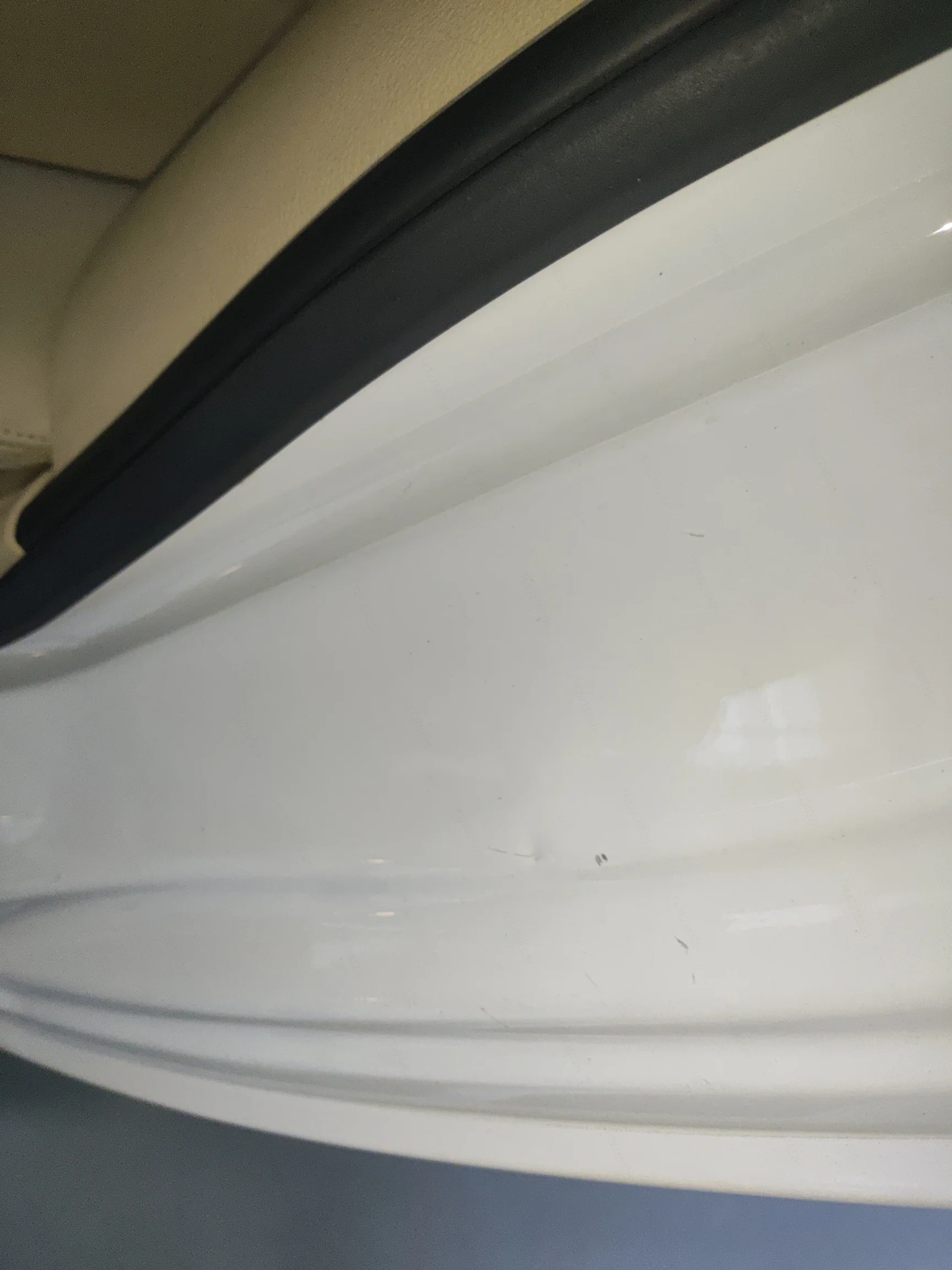 Стойка C слева, шов: деформация не от ДТП