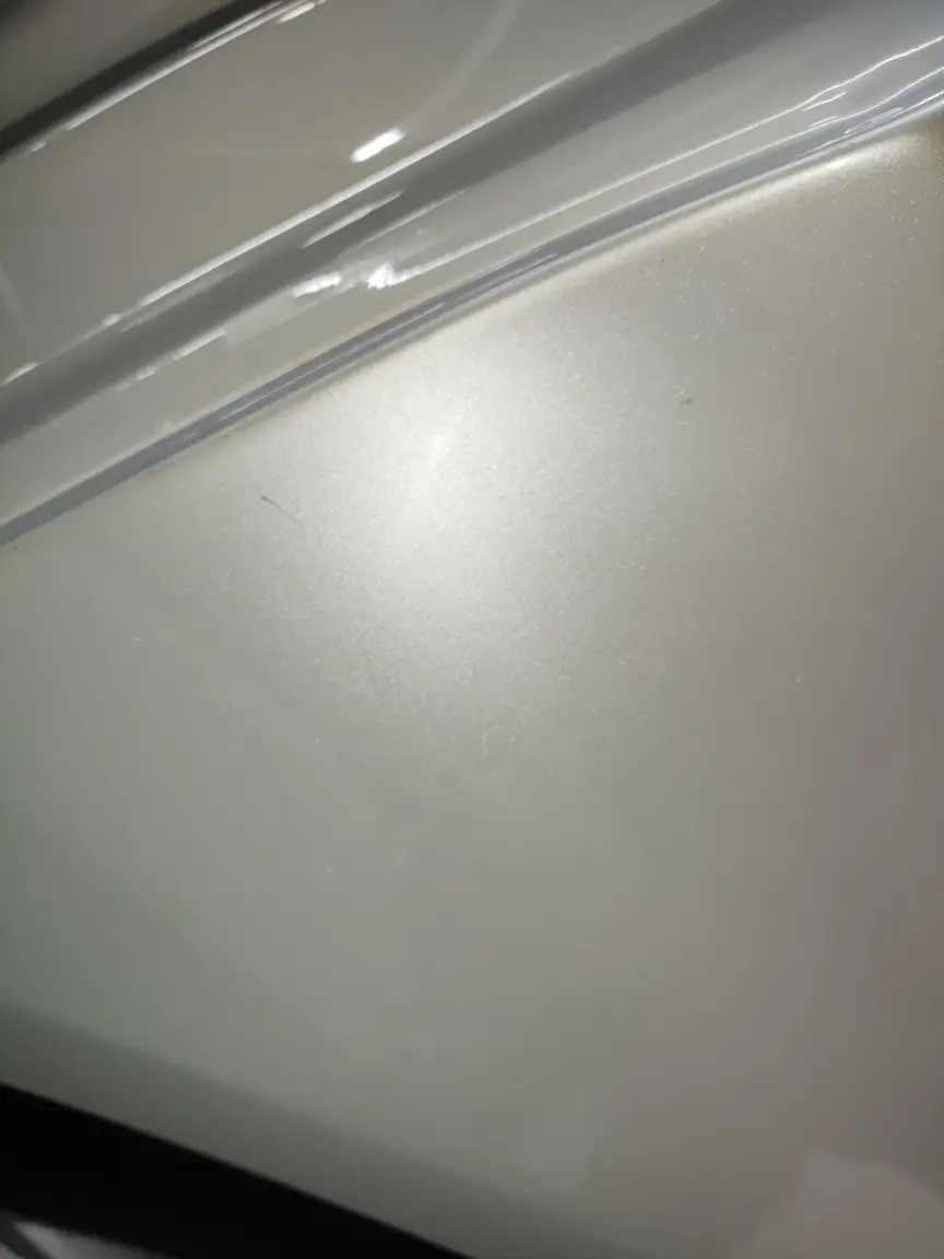 Заднее левое крыло: царапины
