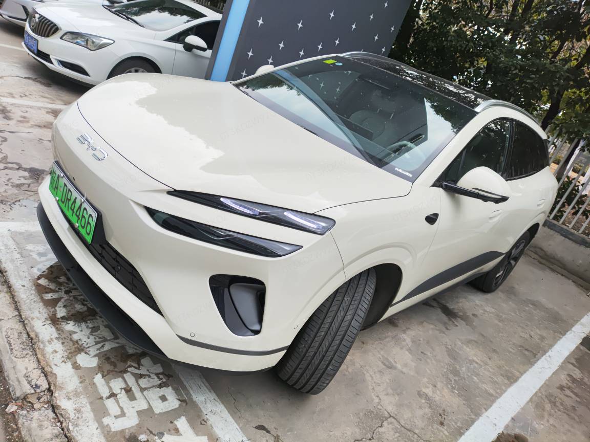 BYD 06 2025