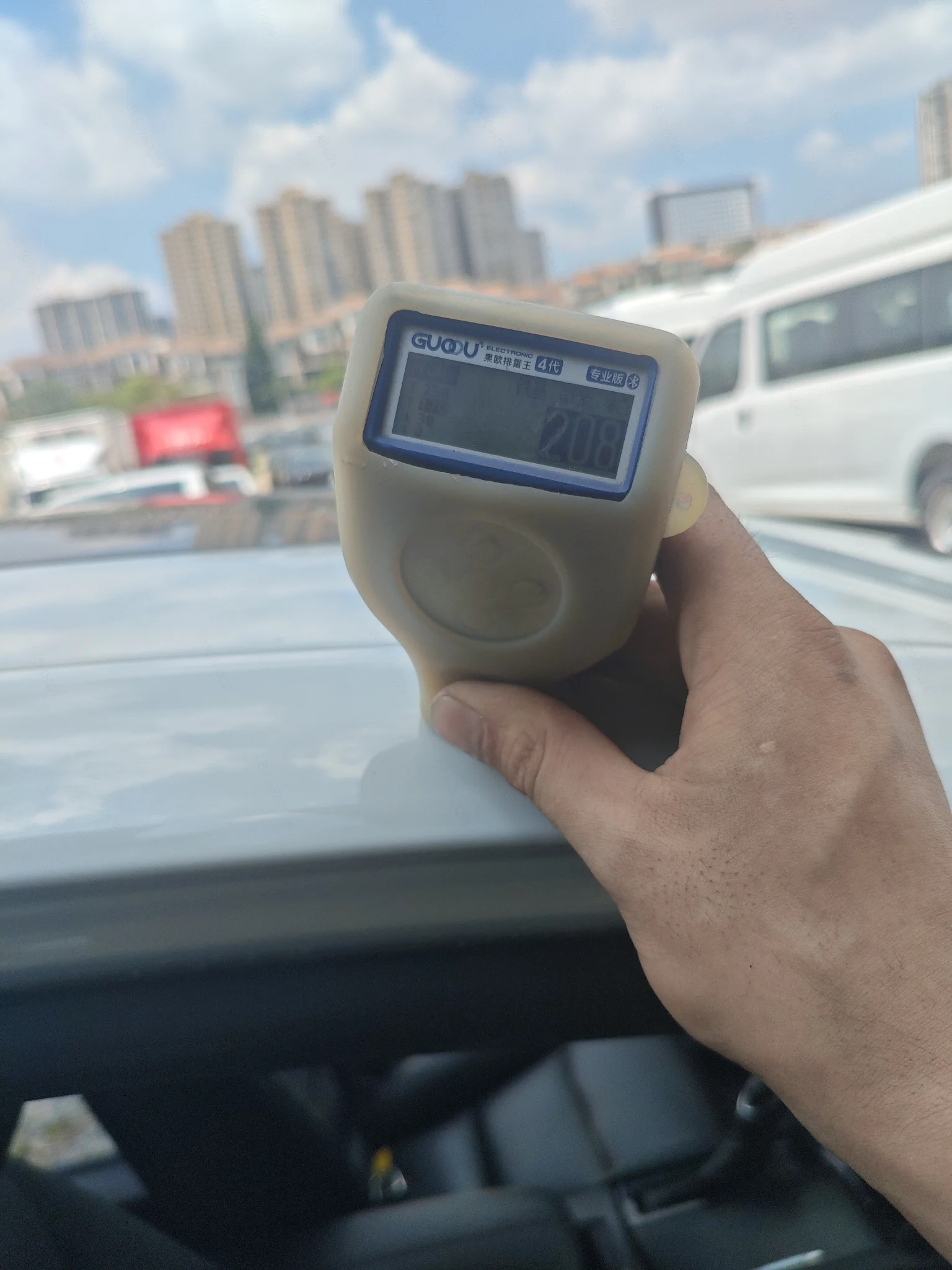 Правая боковина крыши: окрашен