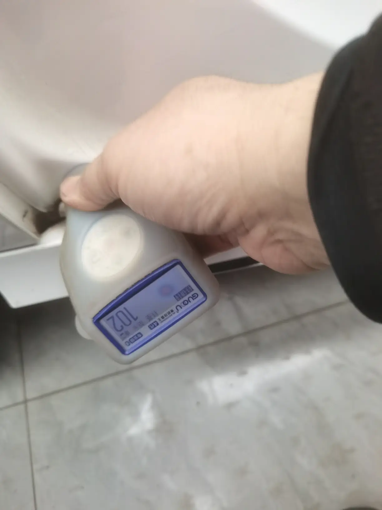 Правый порог: деформация с внутренней стороны